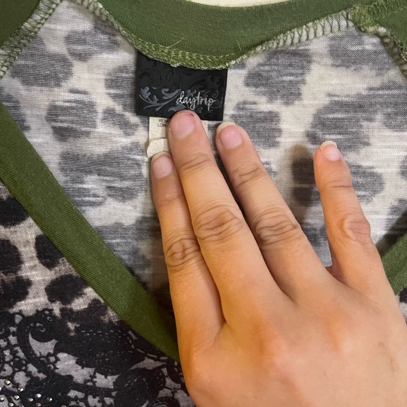 Day trip 3/4 sleeve top.  Green with snake print.  Good shape. Size small. - Picture 3 of 4